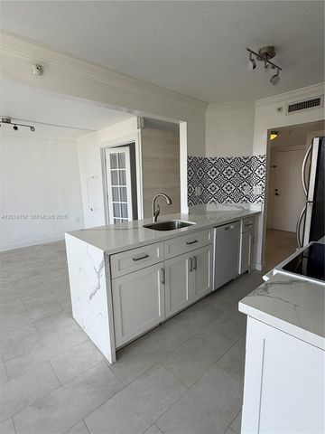 1688 West Ave 706, Miami Beach, FL 33139