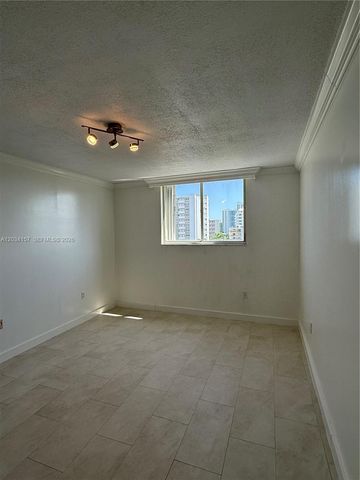 1688 West Ave 706, Miami Beach, FL 33139