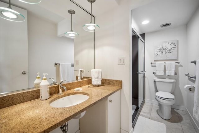 3663 Grand Avenue 906 & 907, Des Moines, IA 50312