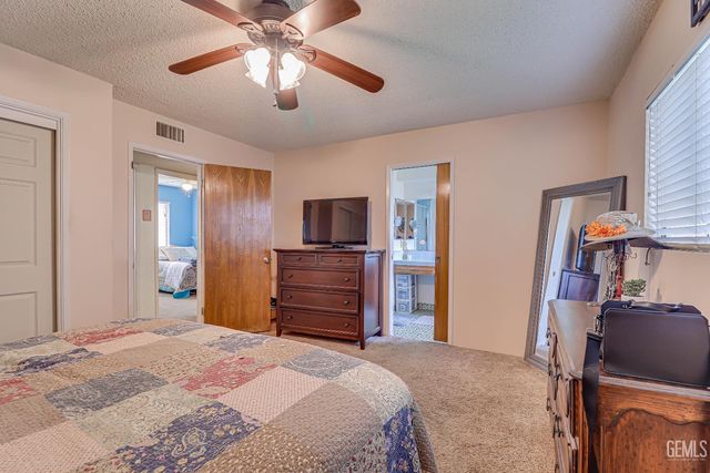 528 Francis Street, Bakersfield, CA 93308