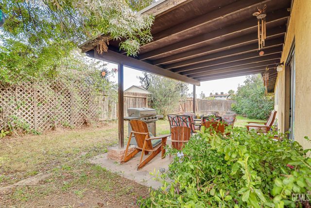 528 Francis Street, Bakersfield, CA 93308