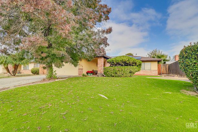 528 Francis Street, Bakersfield, CA 93308