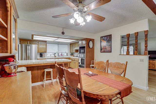 528 Francis Street, Bakersfield, CA 93308