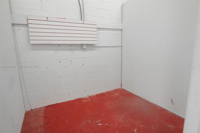 2235 NW 20th St, Miami, FL 33142