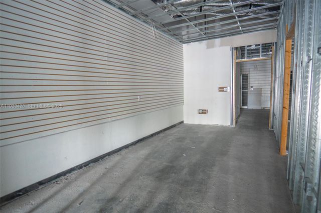 2235 NW 20th St, Miami, FL 33142