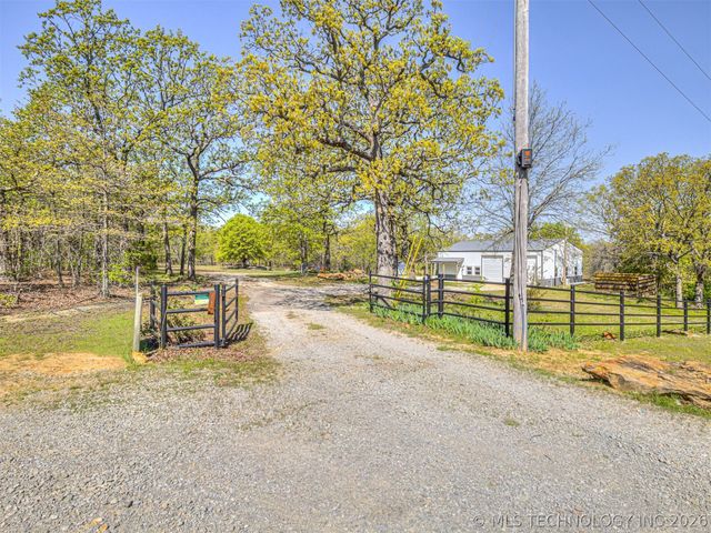 22301 W Cedar Lane, Sapulpa, OK 74066
