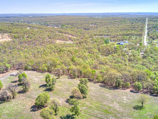 22301 W Cedar Lane, Sapulpa, OK 74066
