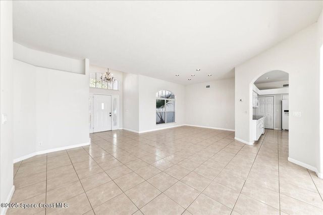 450 Newport Drive, Indialantic, FL 32903