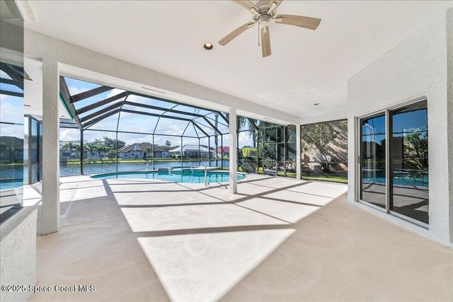 450 Newport Drive, Indialantic, FL 32903