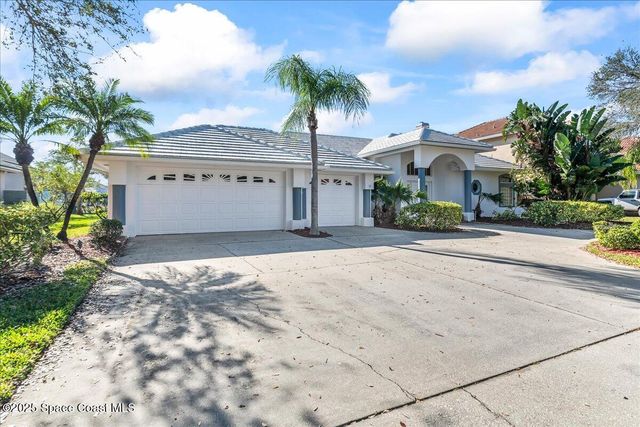 450 Newport Drive, Indialantic, FL 32903