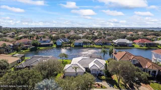 450 Newport Drive, Indialantic, FL 32903