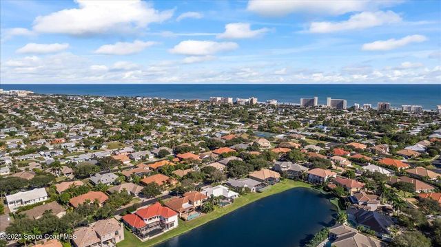 450 Newport Drive, Indialantic, FL 32903