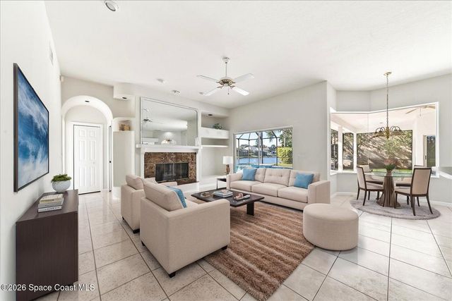 450 Newport Drive, Indialantic, FL 32903