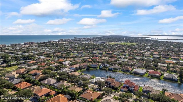 450 Newport Drive, Indialantic, FL 32903