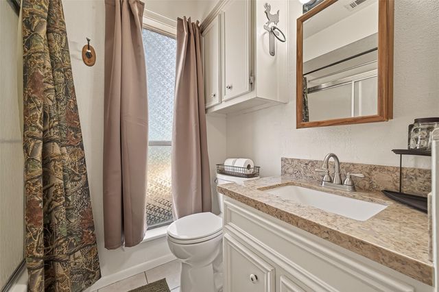 11535 Willis Waukegan Road, Conroe, TX 77303