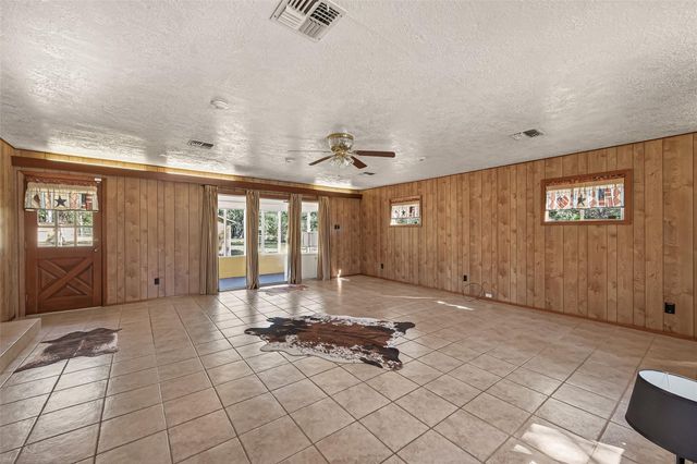 11535 Willis Waukegan Road, Conroe, TX 77303