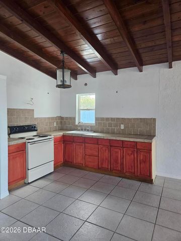 122 Essex Drive, Ormond Beach, FL 32176