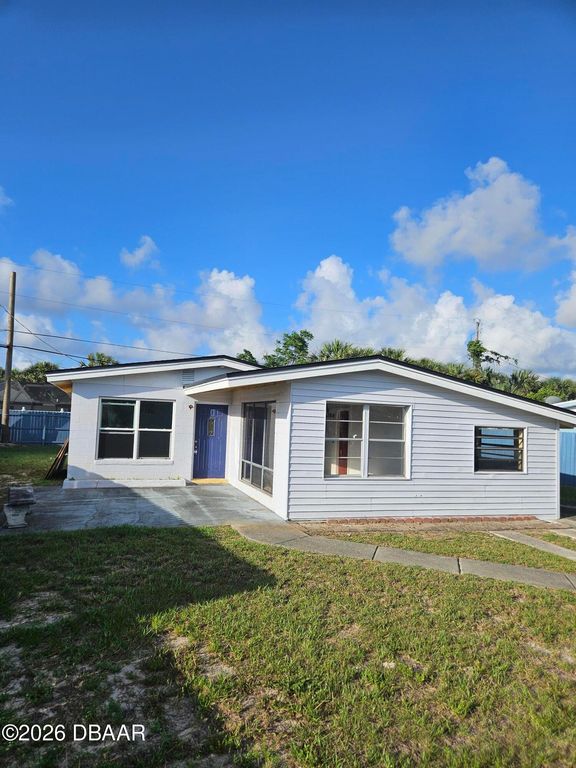 122 Essex Drive, Ormond Beach, FL 32176