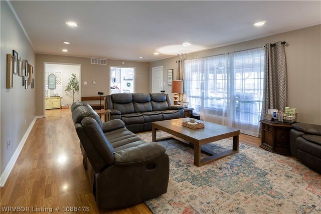 3205 S 28th Street, Fort Smith, AR 72901