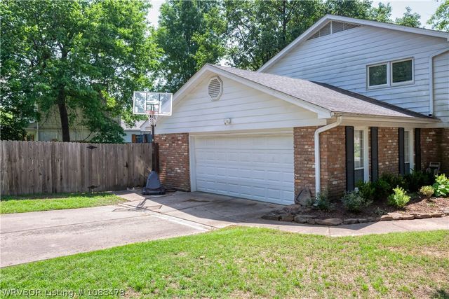 3205 S 28th Street, Fort Smith, AR 72901