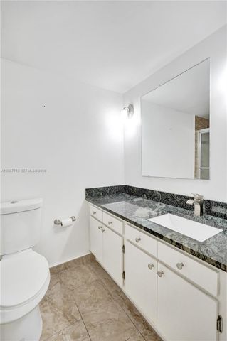 605 Oaks Drive 504, Pompano Beach, FL 33069