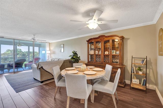 605 Oaks Drive 504, Pompano Beach, FL 33069