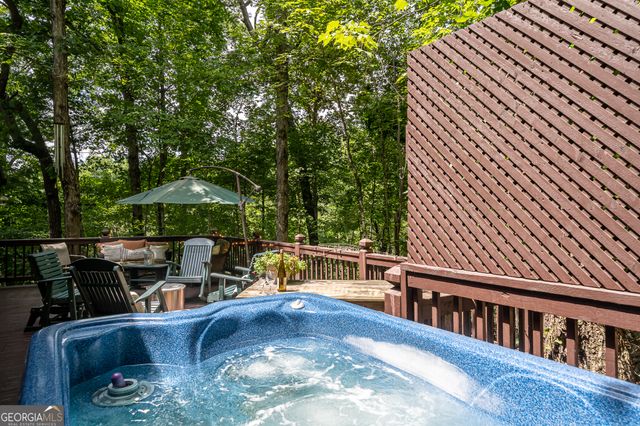122 River Bend Trail, Ellijay, GA 30540