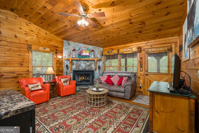 122 River Bend Trail, Ellijay, GA 30540