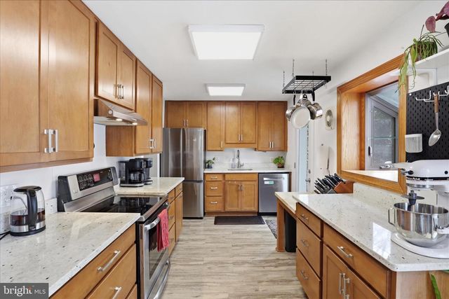 3908 LONGSTREET CT, Annandale, VA 22003