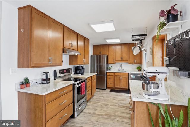 3908 LONGSTREET CT, Annandale, VA 22003