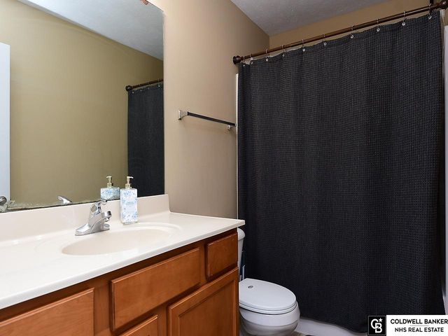 9707 Florence Street, La Vista, NE 68128