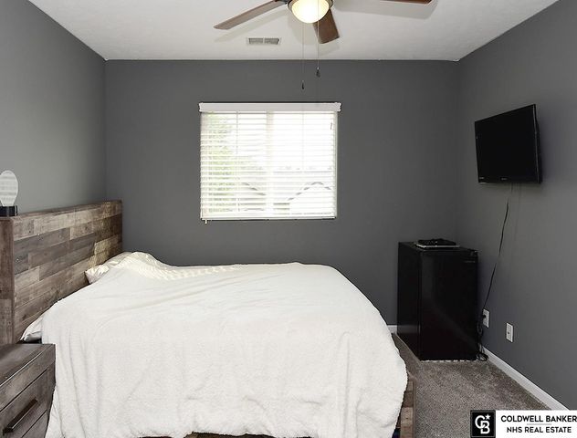 9707 Florence Street, La Vista, NE 68128