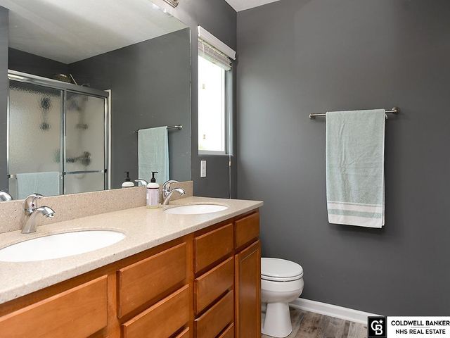 9707 Florence Street, La Vista, NE 68128