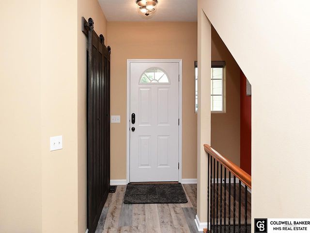 9707 Florence Street, La Vista, NE 68128