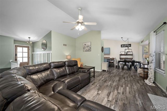 2 Trail Blaze Circle, Festus, MO 63028