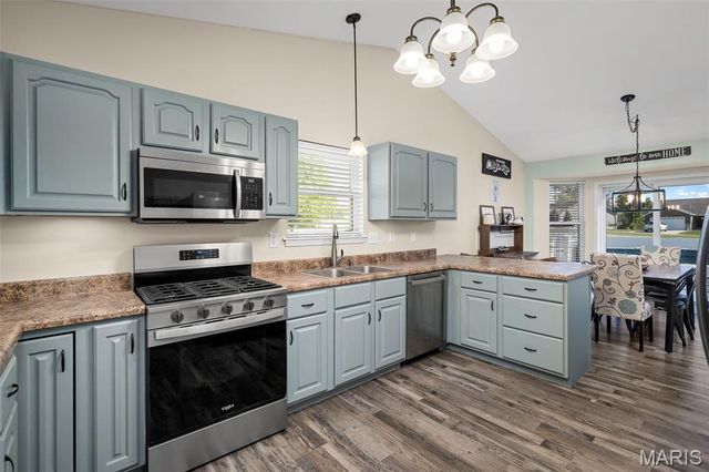2 Trail Blaze Circle, Festus, MO 63028