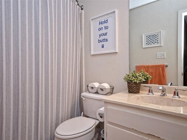 8121 Ceberry DR A, Austin, TX 78759