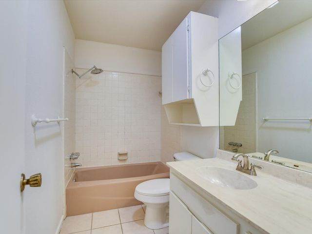 8121 Ceberry DR A, Austin, TX 78759