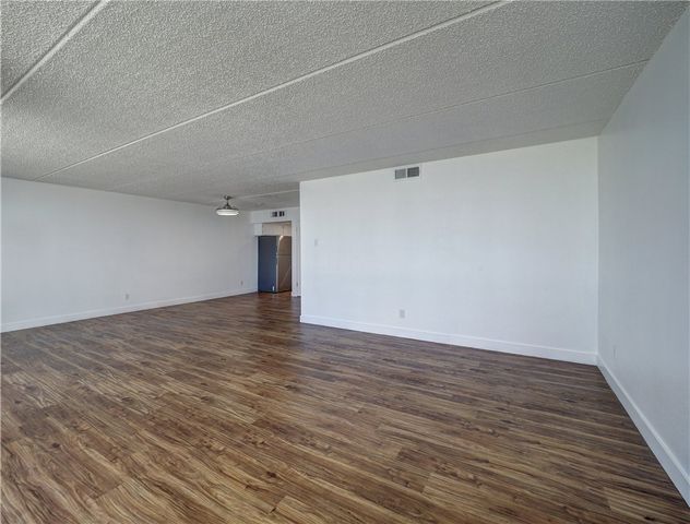 4334 Ocean Dr 504, Corpus Christi, TX 78412