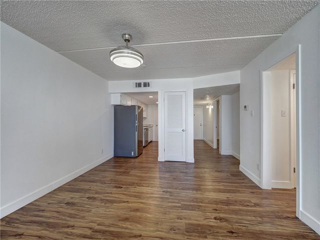 4334 Ocean Dr 504, Corpus Christi, TX 78412