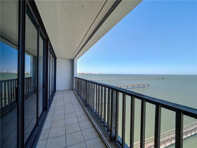 4334 Ocean Dr 504, Corpus Christi, TX 78412