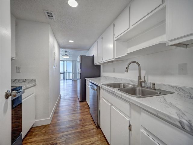 4334 Ocean Dr 504, Corpus Christi, TX 78412