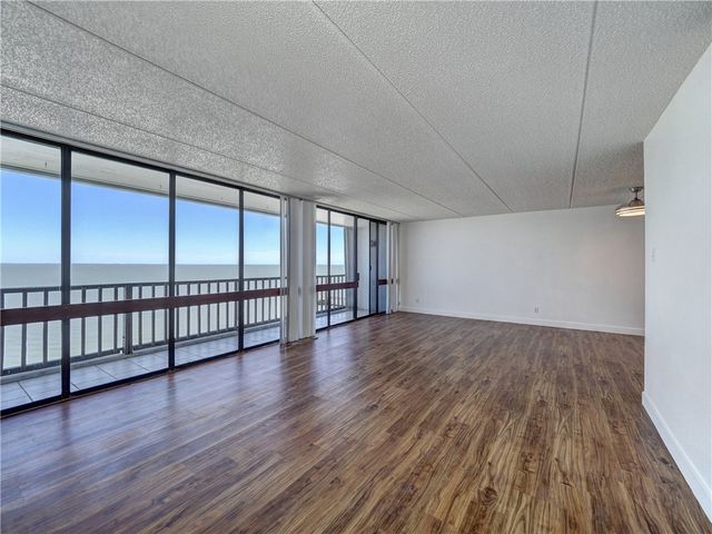 4334 Ocean Dr 504, Corpus Christi, TX 78412