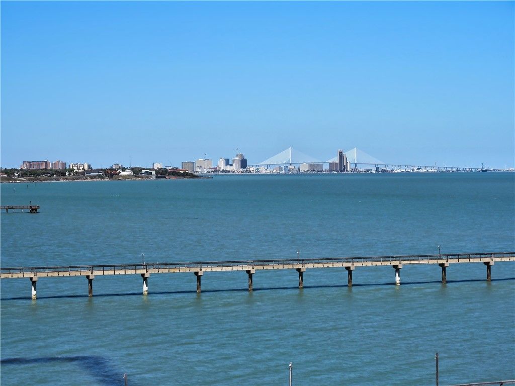 4334 Ocean Dr 504, Corpus Christi, TX 78412 — photo 2