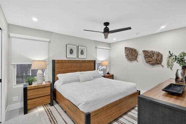 6063 E PEPPERTREE WAY 111, Sarasota, FL 34242