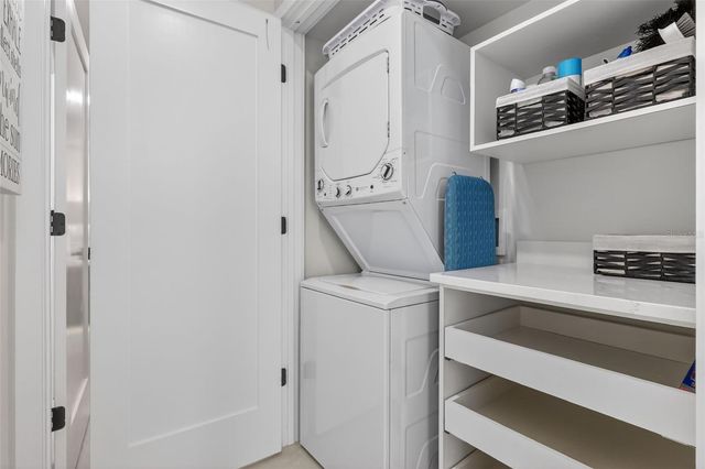 6063 E PEPPERTREE WAY 111, Sarasota, FL 34242