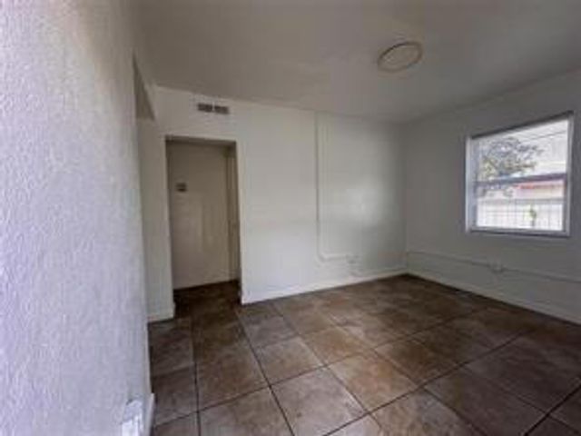 728 SW 6th Street 2, Dania Beach, FL 33004