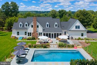 6214 SAW MILL RD, New Hope, PA 18938