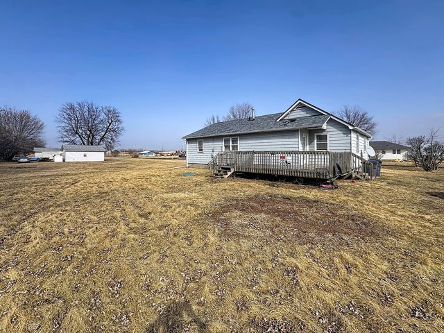 190 Sunshine Lane, Milan, IL 61264