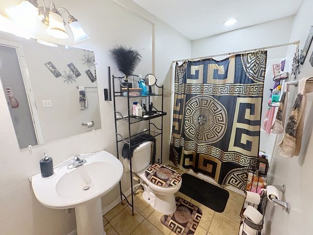 190 Sunshine Lane, Milan, IL 61264